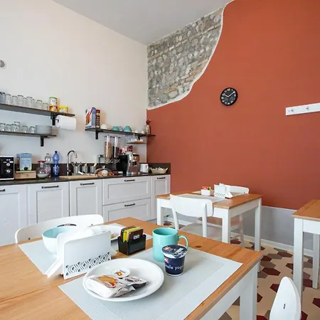 לינה וארוחת בוקר Casa Livia